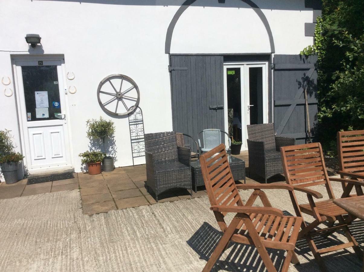 Coach House Suites Londonderry Dış mekan fotoğraf